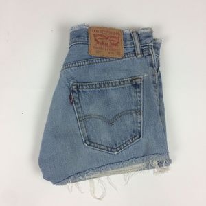 Levis 505 W30 Cutoff Booty Shorts